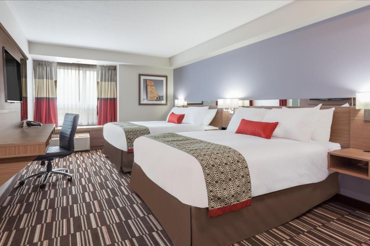 Microtel Inn & Suites By Wyndham College Station Exterior photo